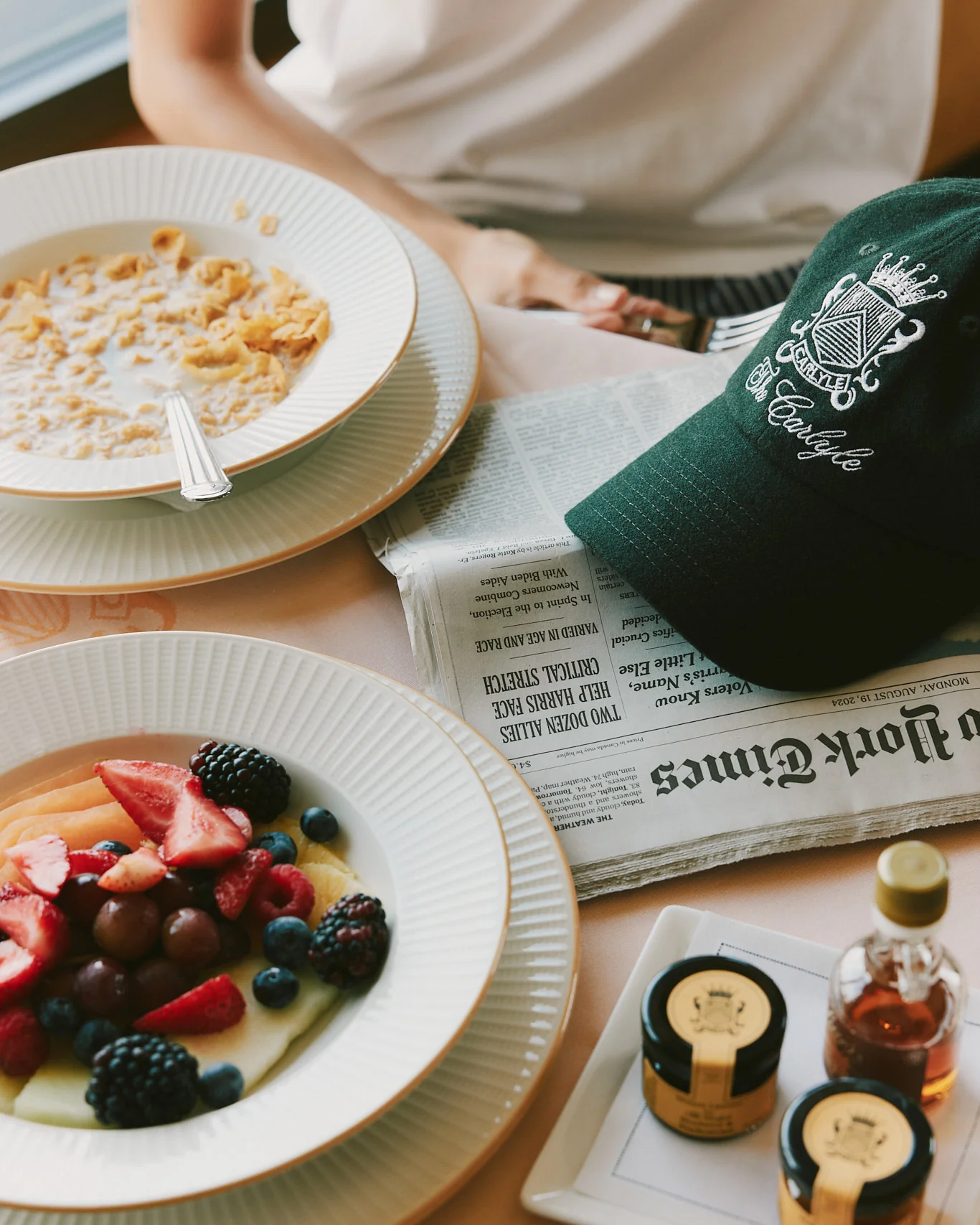 The Carlyle Crest Wool Hat - Forest/White - Image 3